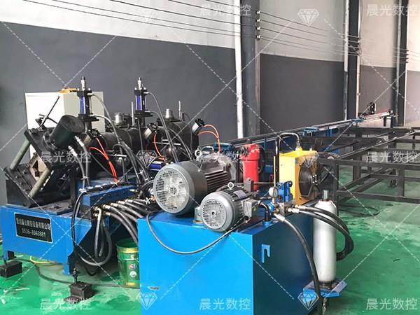 角鋼沖孔機(jī) 角鋼沖孔機(jī)